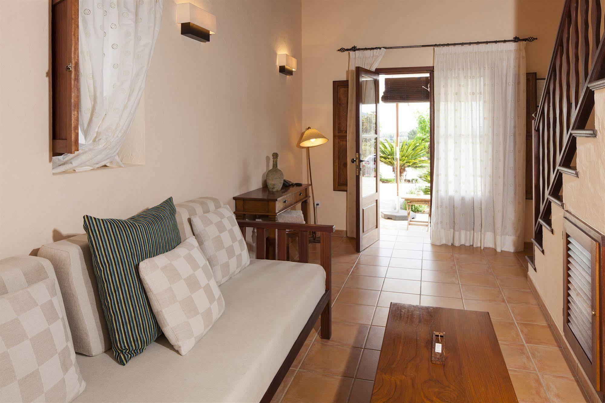 Agroturisme Can Planells Sant Miquel De Balansat Exterior foto