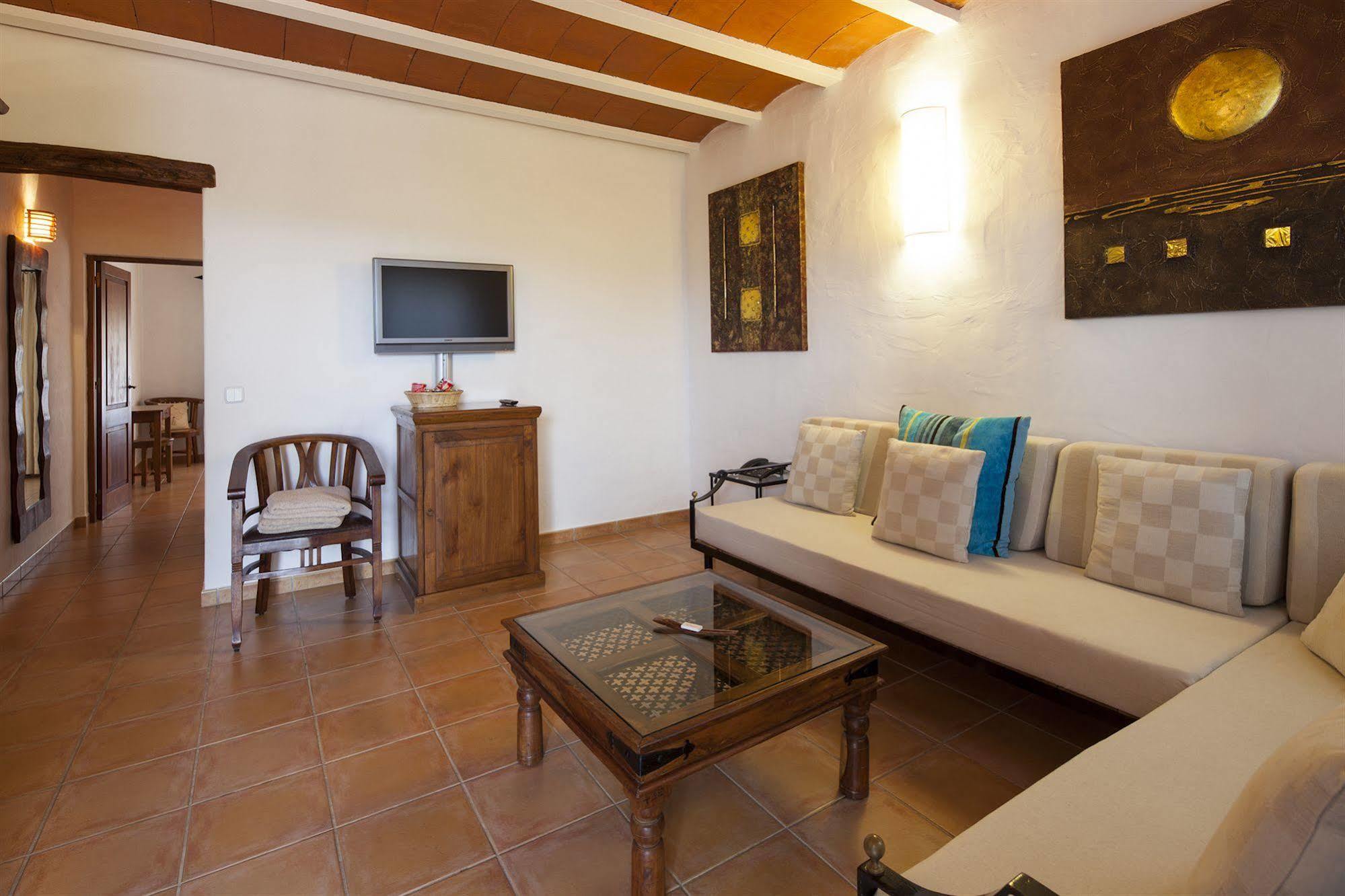 Agroturisme Can Planells Sant Miquel De Balansat Exterior foto